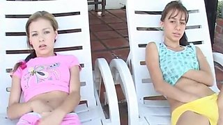 Lesbian 18-years-old eats snatch outdoors