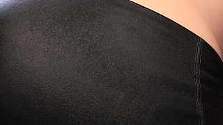 A Street Trader Lets Me Eat Her Pussy