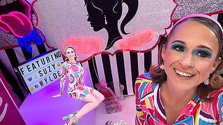 GRWM So many strings on this outfit Ms. Suzy Wylde loves Flinnts Mints