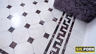 Sis.porn hardcore her stepbrother instead of cleaning!