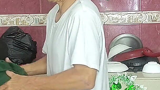 Stepfather Fucks His Big-assed Stepdaughter in the Kitchen