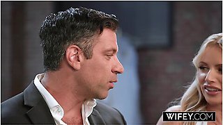 Bride Gets Stretched Out In 5-bbc Gangbang While Hubby Watches With Hollywood Cash, Jonathan Jordan And Richard Mann