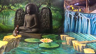 Big ass Thai GF museum visit and fuck