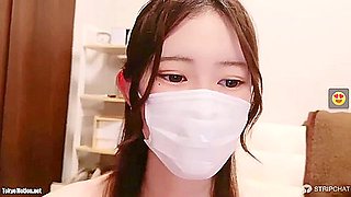 Erotic live chat with cute beautiful girl