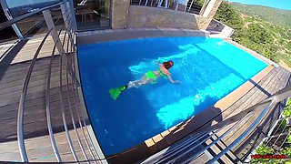 Poolside POV!