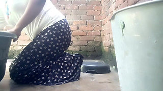 Desi Indian Wife Having Bath and Saree Remove Boob Show in Bathtroom