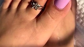 Linsey Dawn solo foot fetish