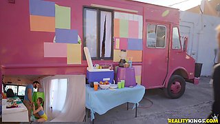 Anya Olsen's Smoothie Passion Ignites Blonde Kinky Outdoor Heat