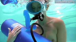 Hungarian porn star Minnie Manga enjoys riding a toy underwater