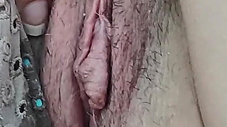 Caught! Pussy Flash: Teacher on Beach Masturbates and He Fingers Her to Orgasm! - Misscreamy