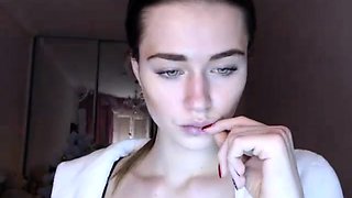 Homemade amateur webcam babe masturbating