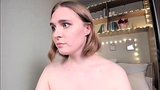 Brunette Solo Webcam Masturbation