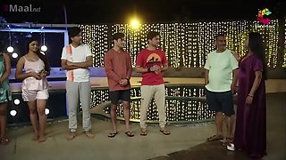 Indian Aunty Surrenders to Passionate Homemade Heat