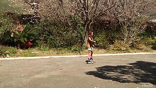 roller girl morgan lee gets naked and plugs her ass