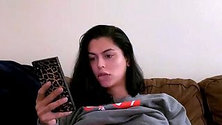 Brunette Tranny jerking in hard dick in solo Webcam