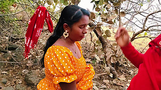 Desi bhabhi beautiful boobs - Aaj mere ko lekar me jangle me aa gaya bathroom ke bahane sex - Desi village dehati bhabhi hot blo