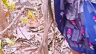 Indian Outdoor Sex. Desi Bhabi Secret Fucking Hubby Small Brother Big Dick in Forest. Telugu Dirty Talks.