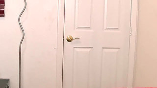 Stepmom Admits She’s Horny for Stepson