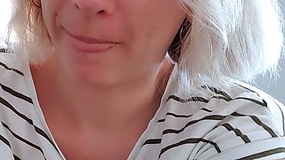 amateur blonde solo webcam