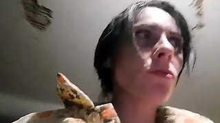 Webcam brunette solo masturbation