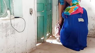 Boy fucking neighbors aunty viral MMS video