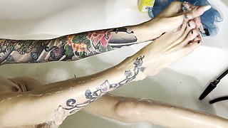 Shaving My Long and Skinny Legs in Bathtub, Feet on Video Too