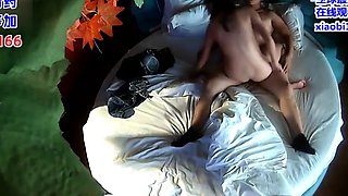 Chubby amateur nude on hidden cam