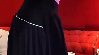 Somewhat Naughty College Girl with Flashing Ass