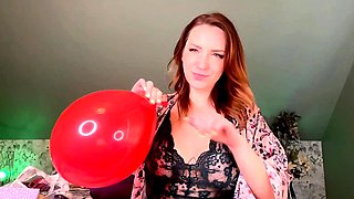 Big boobs webcam slut toys her asshole