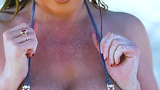 Kianna Dior Playa Del Carmen Shower BJ Featuring Jonni Darkko