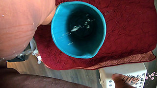 BBW Goddess Pee Bucket