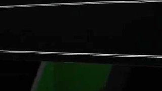 So This Is How You Use a Stick Playing Pool