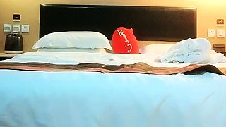 Amateur MILF Flaunting Big Boobs On Cam